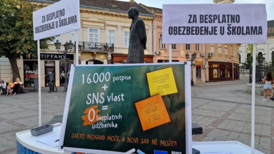 TRAŽIMO DA GRAD NOVI SAD OBEZBEDI OBEZBEĐENJE DECE U ŠKOLAMA